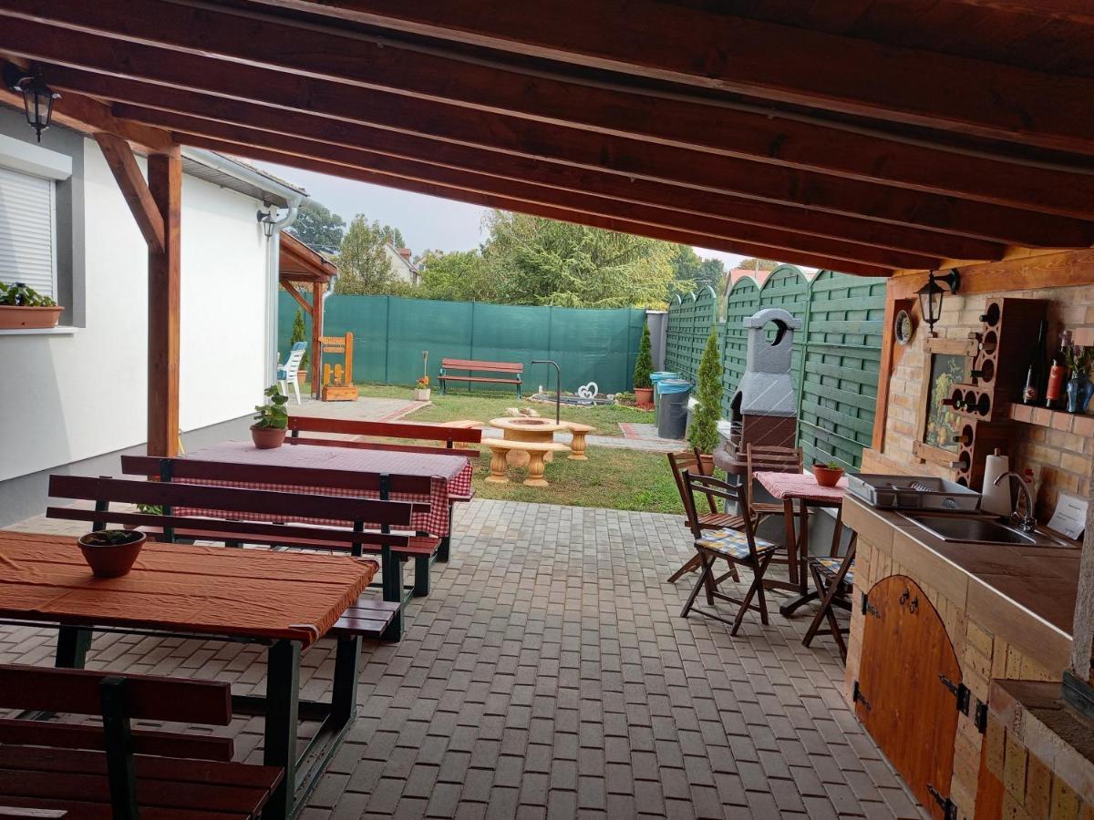 Jucus Vendeghaz Hotel Zalahaláp Buitenkant foto
