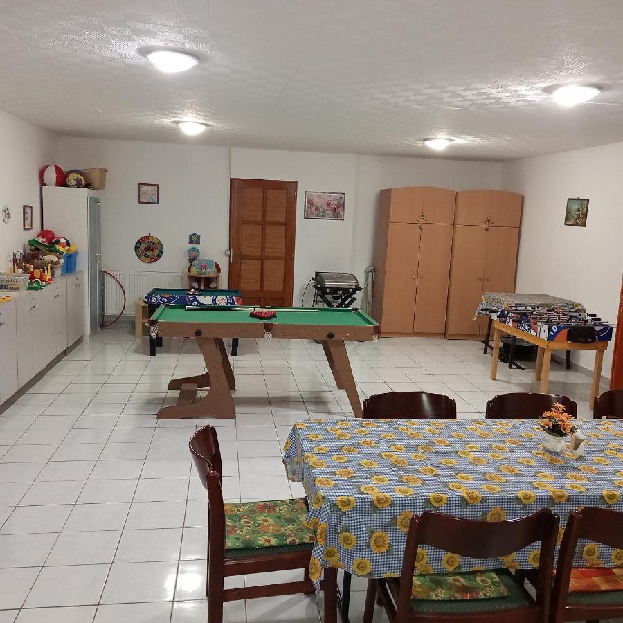 Jucus Vendeghaz Hotel Zalahaláp Buitenkant foto