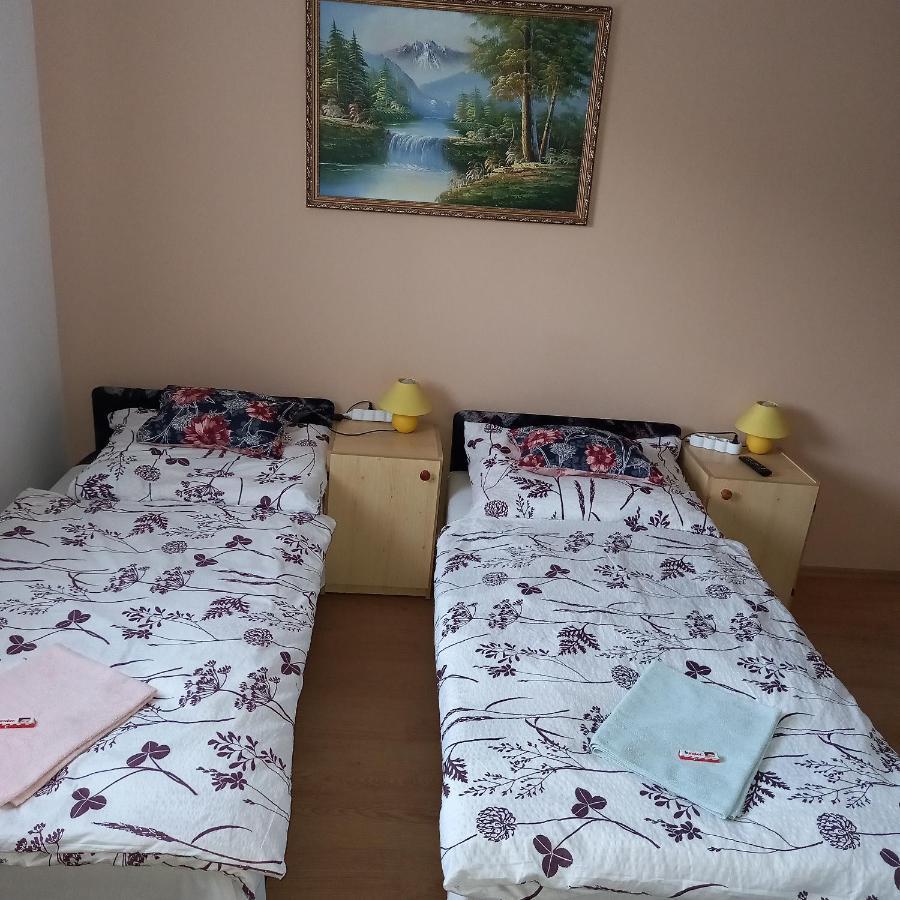 Jucus Vendeghaz Hotel Zalahaláp Buitenkant foto