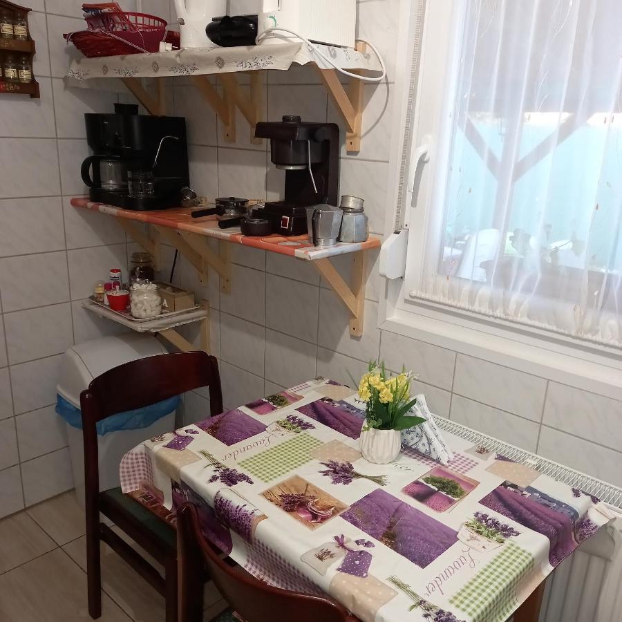 Jucus Vendeghaz Hotel Zalahaláp Buitenkant foto