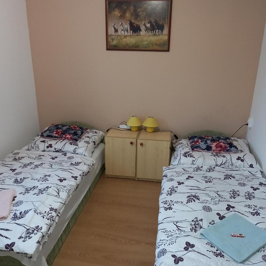 Jucus Vendeghaz Hotel Zalahaláp Buitenkant foto